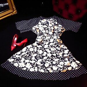 Adrienne Vittadini NWT Floral Polka Dot Fit & Flare Dress – Retro Glam – Size Sm